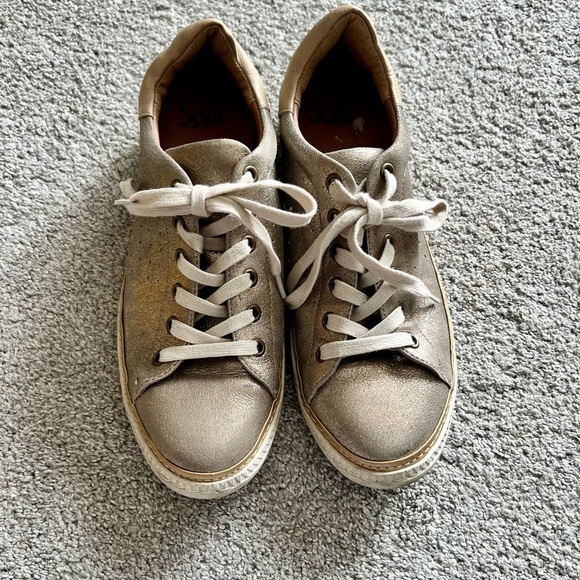 Sofft Arianna Sneakers Shoes Women's Size 10 Metallic Gold Leather Lace Up - Picture 2 of 5